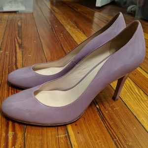 Elie Tahari lavender patent pumps